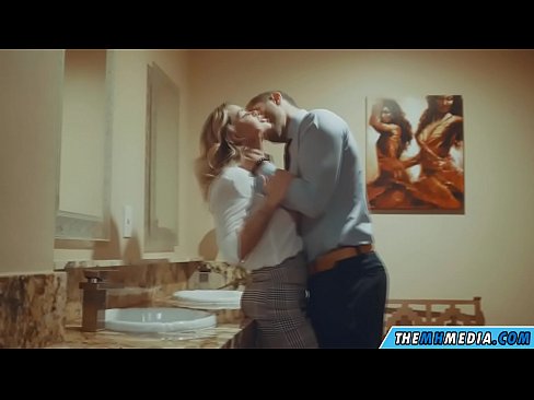 ❤️ когда грудастая блондинка соблазняет тебя в общественном туалете ☑ Русское порно на сайте cbddeluxe.top ️❤